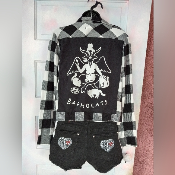 Sneak peek @ WIP custom Rage Against the Sewing Machine upcoming jackets! Ooak🧵 - Picture 11 of 16